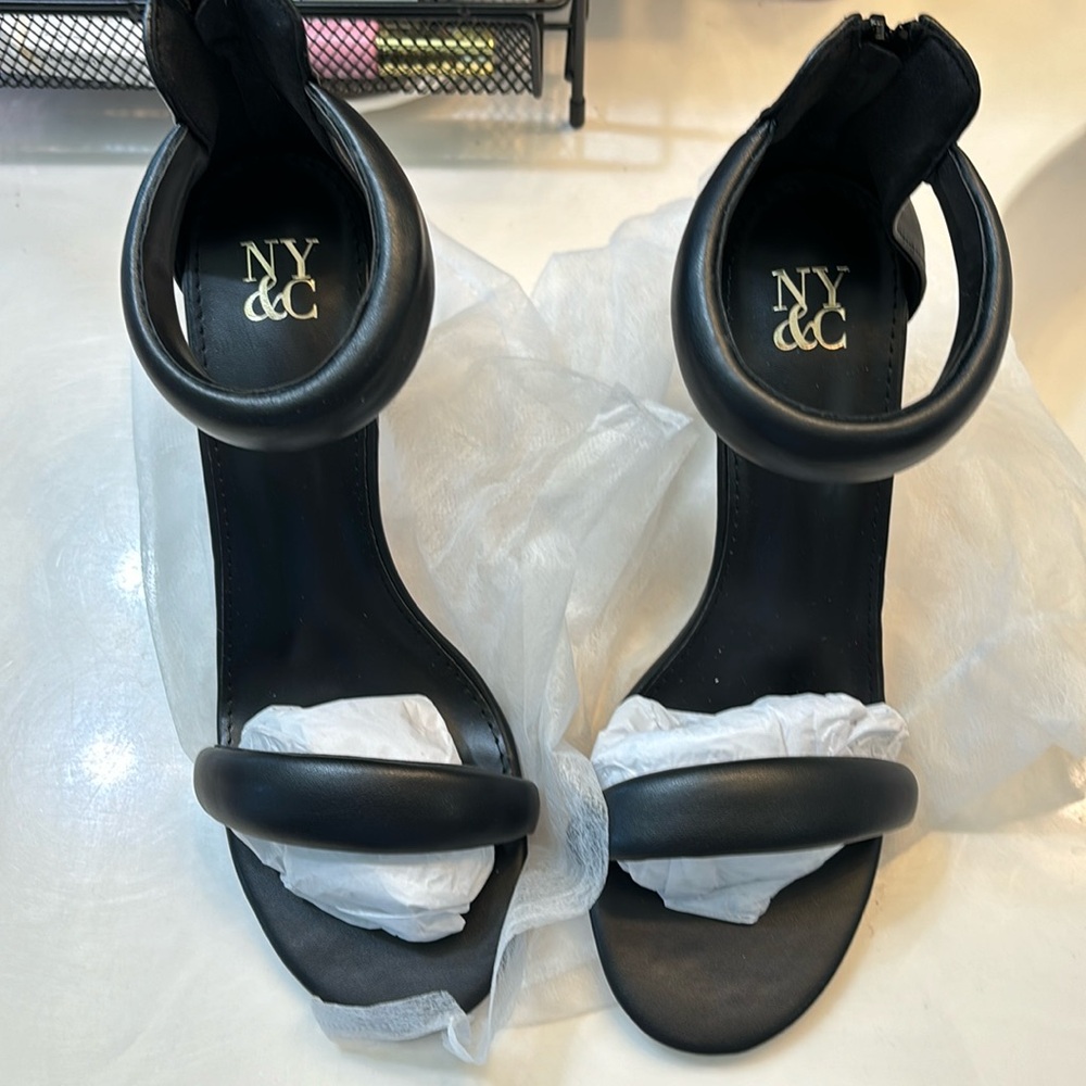 NY&C black heel with ankle strap brand new never worn no tags no box